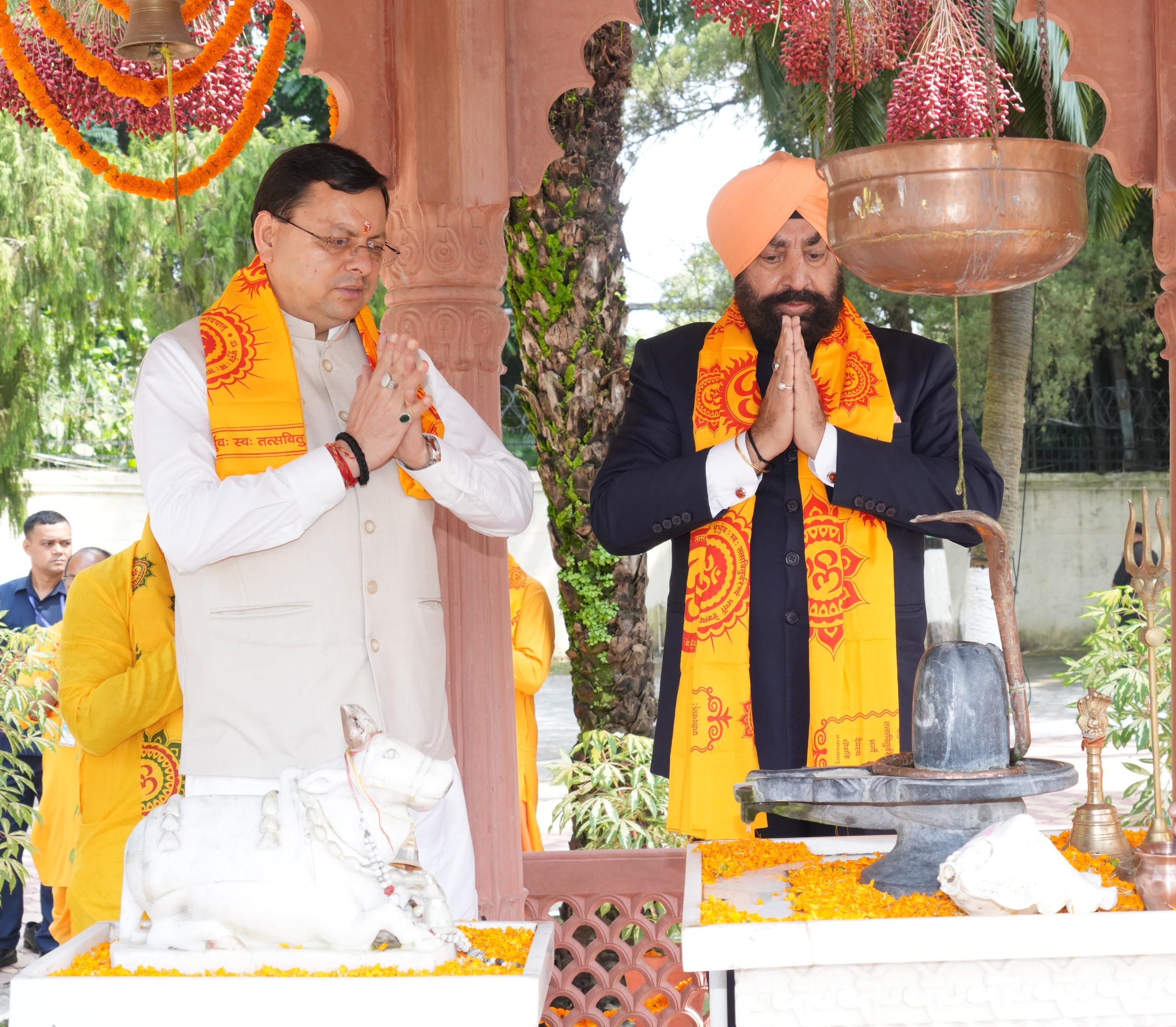 IMG-20250922-WA0052 राजभवन देहरादून में राज्यपाल और मुख्यमंत्री ने किया ‘भगीरथ उद्यान’ का शुभारंभ, भगीरथ प्रतिमा का अनावरण