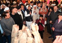 खटीमा में मुख्यमंत्री पुष्कर सिंह धामी ने सार्वजनिक लोहड़ी समारोह में की सहभागिता