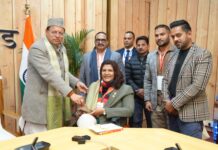 मुख्यमंत्री पुष्कर सिंह धामी से डॉ. दीपा मलिक ने की शिष्टाचार भेंट