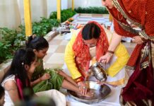 रामनवमी पर सीएम पुष्कर सिंह धामी ने किया कन्या पूजन, प्रदेश की खुशहाली की कामना