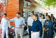 डीएम आशीष चौहान का कलेक्ट्रेट निरीक्षण | जनसमस्याओं के निस्तारण और आपदा तैयारियों पर जोर