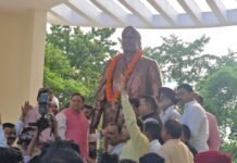 रुद्रपुर में मुख्यमंत्री धामी ने शहीद ऊधम सिंह की प्रतिमा का किया अनावरण, करोड़ों की विकास परियोजनाओं की दी सौगात