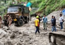 Bailey Bridge Collapse: तमक नाले पर ह्यूम पाइप डालकर मार्ग बहाल, यातायात सुचारु
