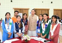 मुख्यमंत्री युवा विद्यार्थी मंथन में 140 छात्र-छात्राओं से संवाद, धामी बोले- युवाओं के विचारों से बनेगा विकसित उत्तराखण्ड