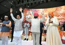 Haridwar Kumbh 2027: सीएम धामी ने सतपाल महाराज के जन्मदिवस समारोह में किया प्रतिभाग, आगामी कुंभ की तैयारियों पर दिया जोर
