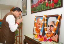 गांधी-शास्त्री जयंती पर CM धामी ने किया श्रद्धापूर्वक स्मरण, सत्य-अहिंसा और राष्ट्रसेवा के आदर्शों को किया याद