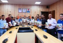 मुख्यमंत्री धामी ने उत्तराखंड प्रेस क्लब की स्मारिका ‘गुलदस्ता’ का किया विमोचन